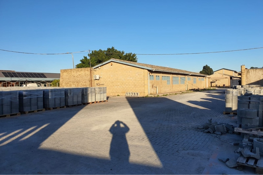 To Let commercial Property for Rent in Perseverance Industrial Eastern Cape